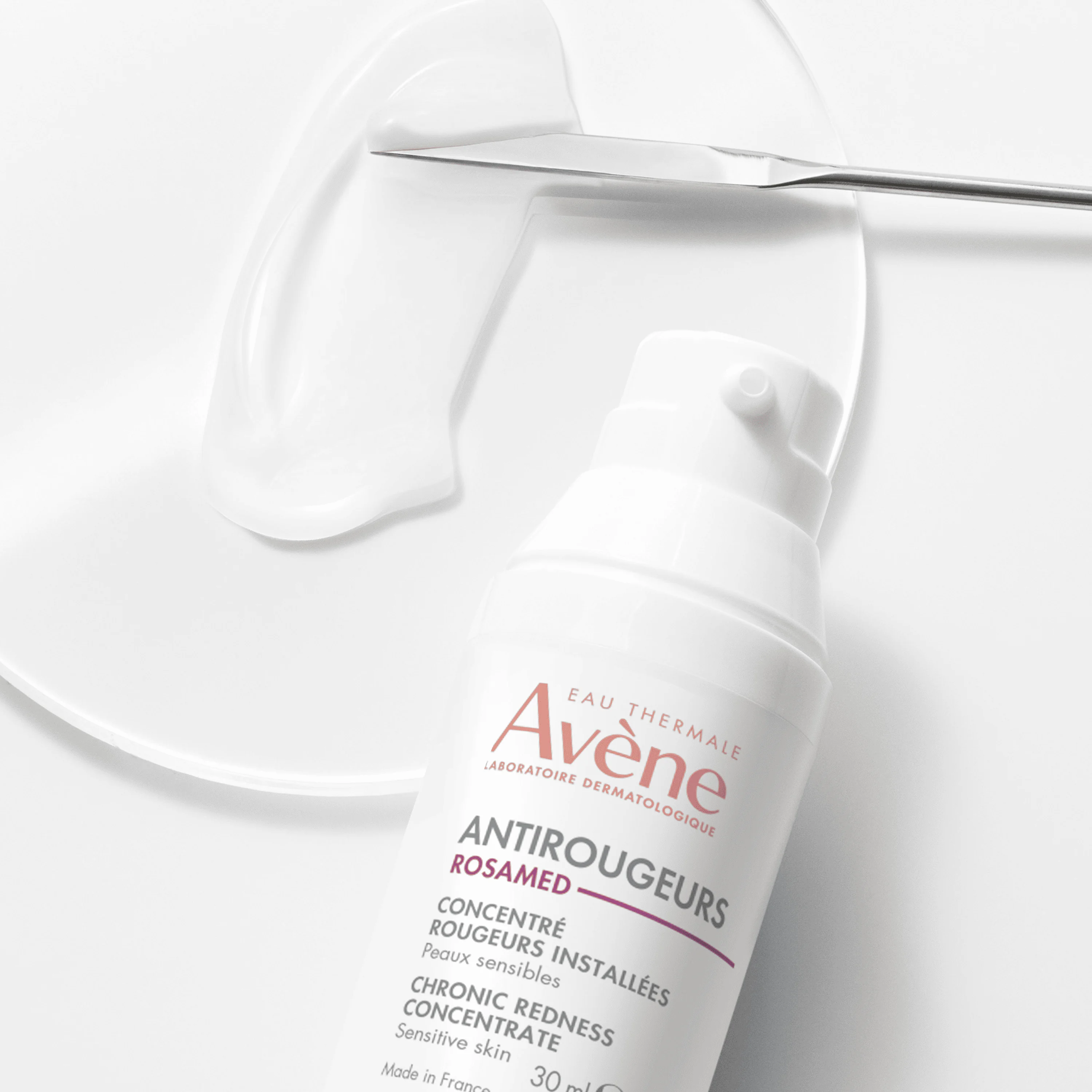 Eau Thermale Avène Antirougeurs Rosamed Concentrato Rossori Persistenti 30 ml Pelle Arrossata