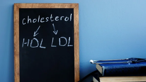 Colesterolo: differenza LDL/HDL, target per rischio e come leggere il rischio cardiovascolare