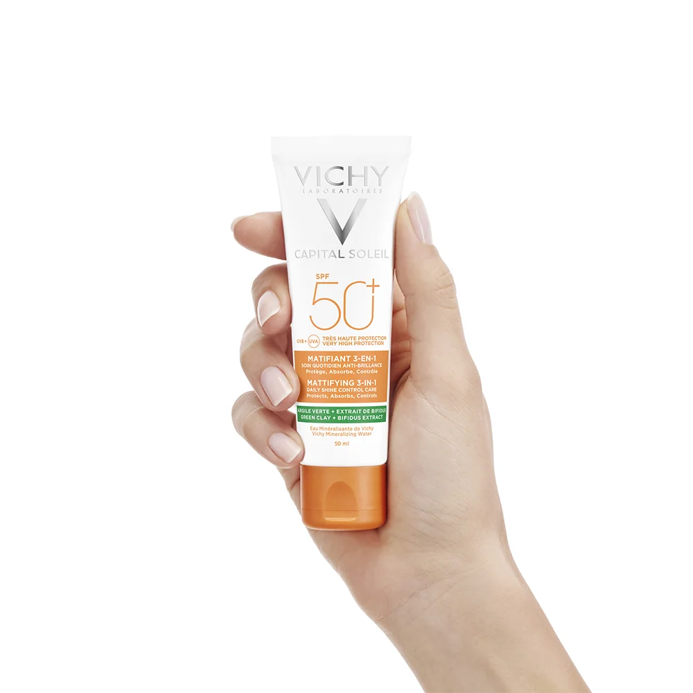 Vichy Capital Soleil Trattamento Opacizzante 3 in 1 SPF50+, 50 Ml Effetto mat