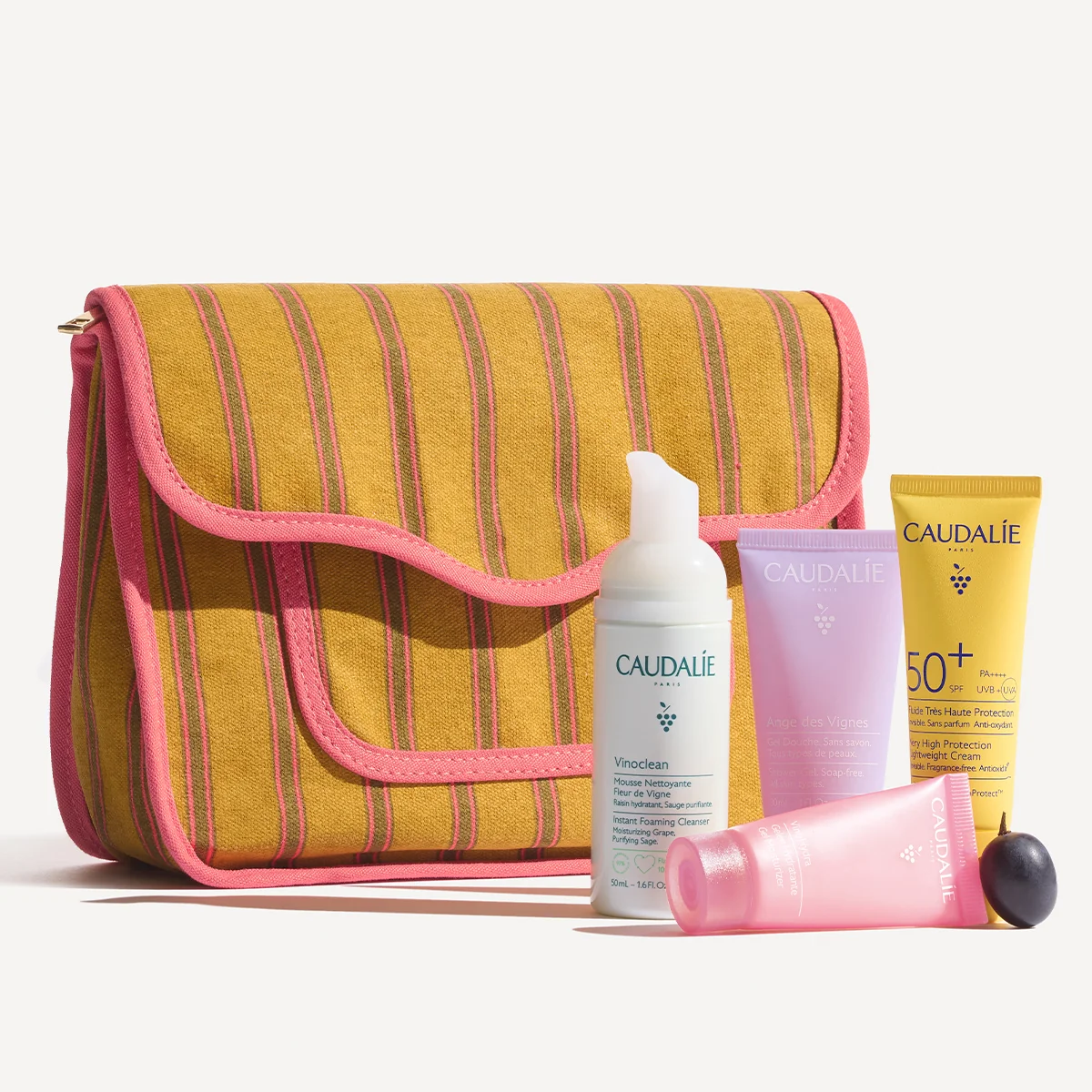 Caudalie Estate Trousse 2026 Fluido Viso SPF 50+ 20 ml + Gel Idratante 15 ml + Gel Doccia 30 ml + Mousse Detergente 50 ml