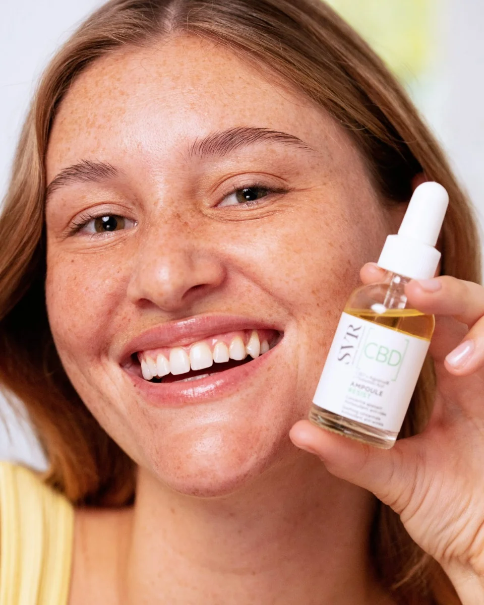 Ampoule Cbd 30 Ml Lenitivo, antiossidante e antirughe