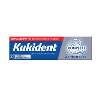 Kukident Complete Con Antibatterico Crema Adesiva Protesi Dentali 40 g