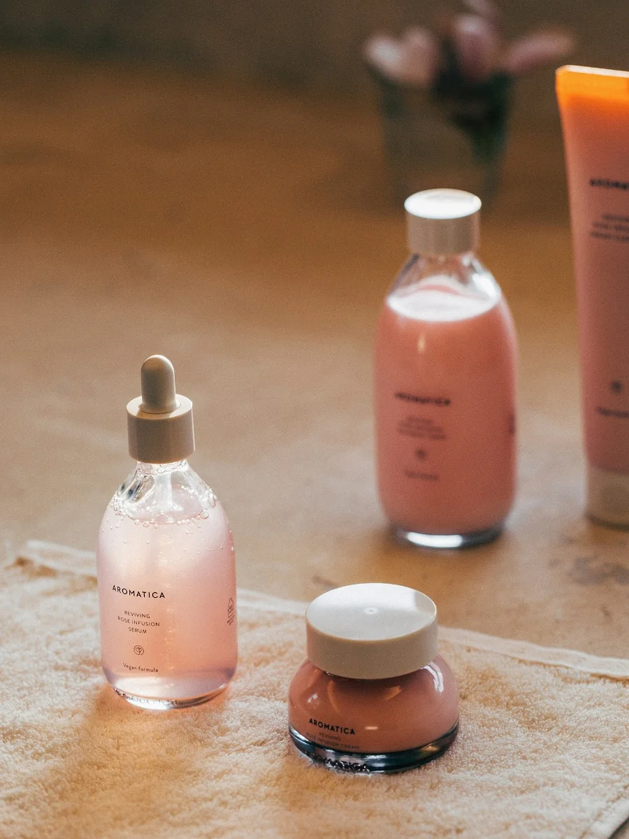 Reviving Rose Infusion Cream Crema idratante liftante