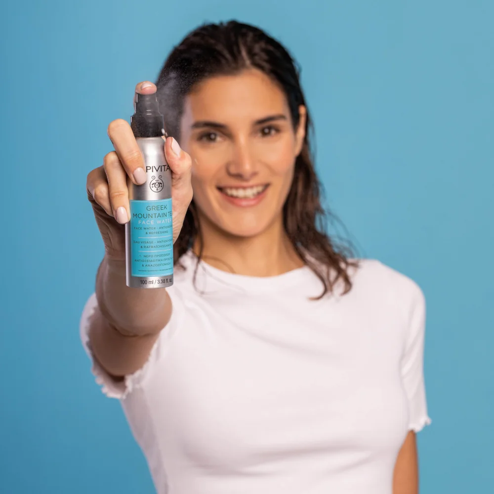 Apivita Face Water Moun Tea 100 Ml Idratante e Protettiva