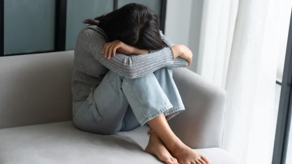 Ansia e depressione: sintomi, cause e soluzioni efficaci